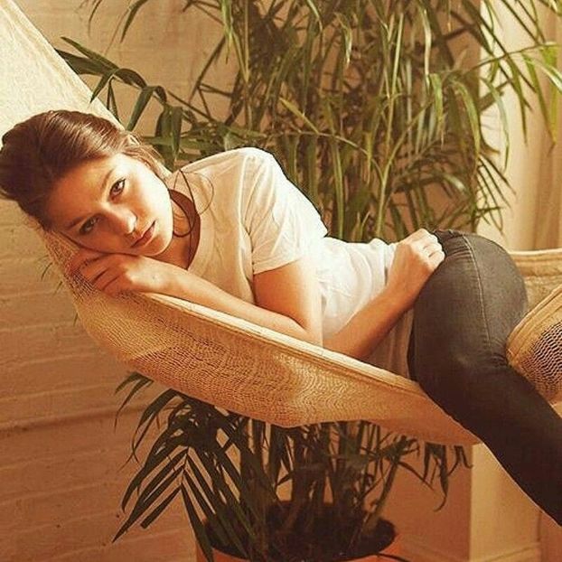 ⤑ᵖᶤᶰᵏĿЄ♏ØИÂÐЄ ┊# fumeaza acolo cu seb si observa ca se uita( - SO3xE06 And that feels so rough