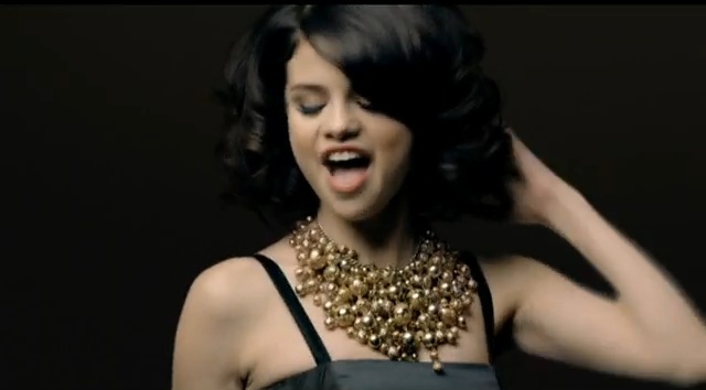 48 - Selena Gomez Naturally