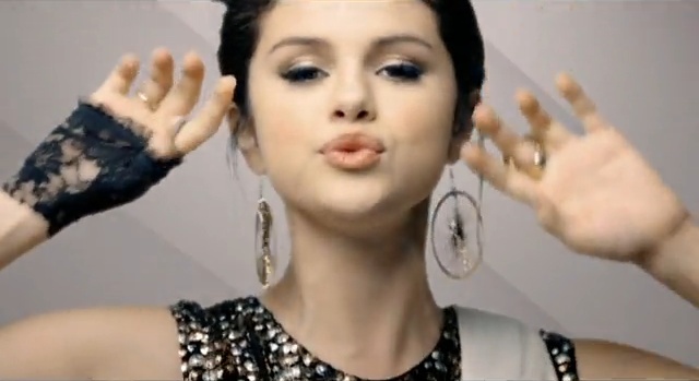 72 - Selena Gomez Naturally