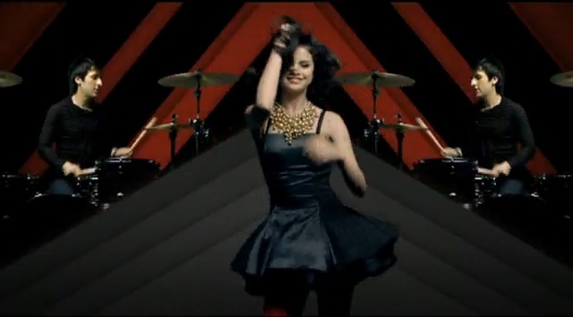 76 - Selena Gomez Naturally