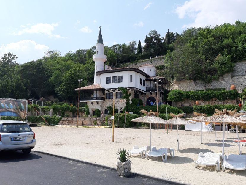 Vila Reginei - De prin gradina botanica Balcic 2019