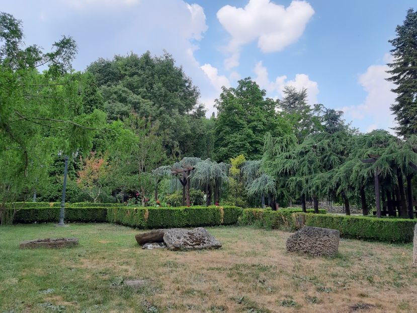  - De prin gradina botanica Balcic 2019