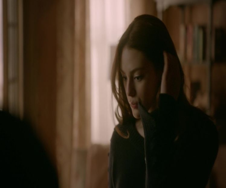 Imi placea...acum ani de zile!! Am 16 ani...m-ai facut de ras la toate prietenele - episodul 65