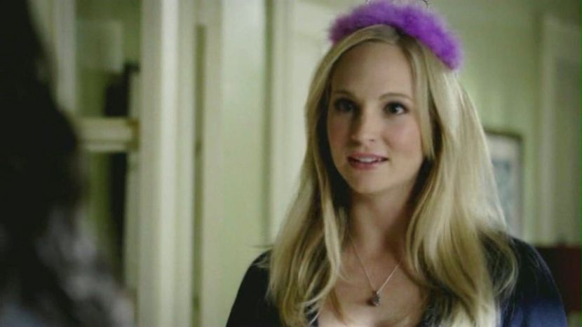 *se aseaza langa Ian*Hey , esti bine? - episodul 65