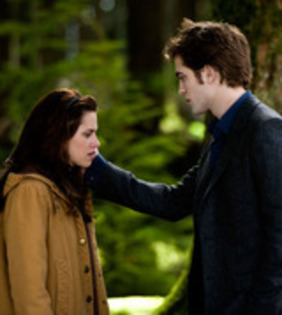 HMYLSDOKIDSUHUTQDPK - Edward si Bella