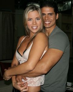 Camila y Cristobal - El Rostro de Analia