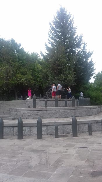  - Mărășești cimitirul eroilor