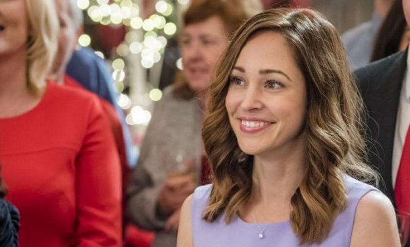 Autumn Reeser-Julia Caldwell - Hallmark movies