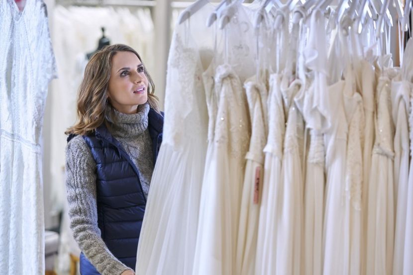 Rachel Leigh Cook-Frankie Baldwin - Hallmark movies