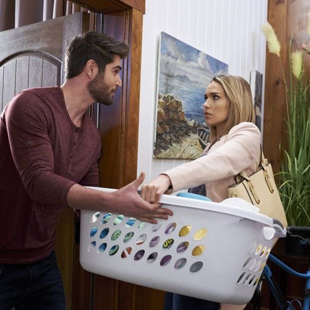 Arielle Kebbel-Jamie Spellman - Hallmark movies