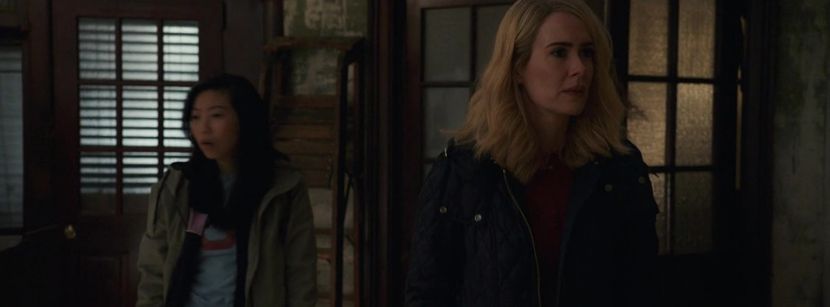 ▬ ca nu se astepta sa de-a si de Miller, dupa spusele lu Debb isi imagina ca Lou - ep 03 - Its just an empty voice screaming out for help