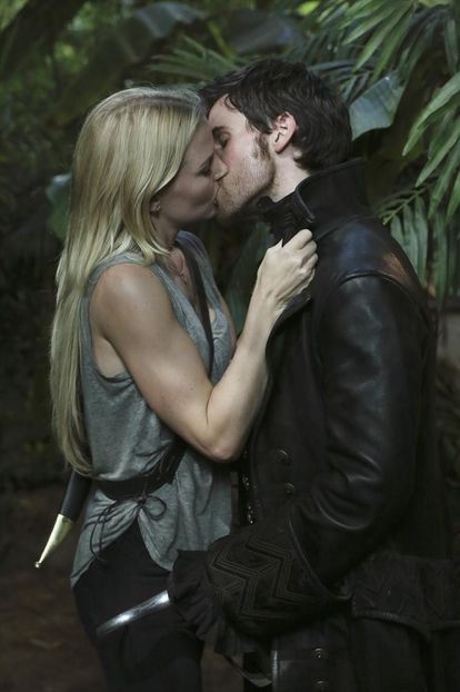Emma and Hook - Once upon a time