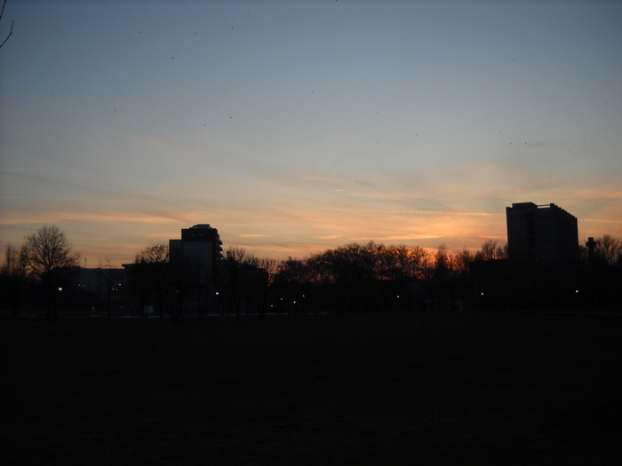 Apus peste parcul Izvor - 0_BlueSky