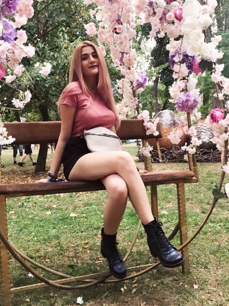 20D859DC-E110-4128-9FC8-FF522C0B488A - meee