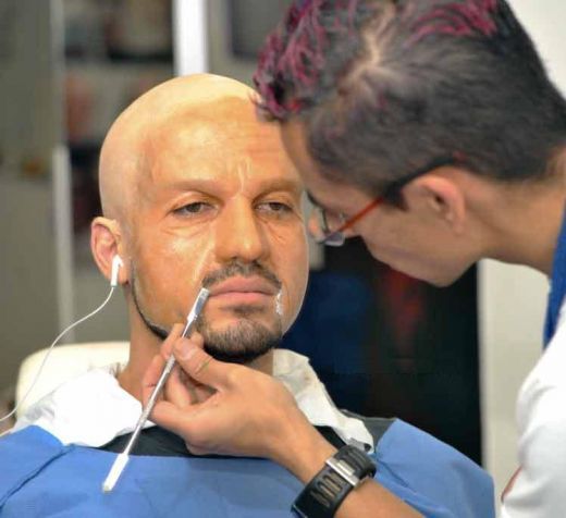 alfonso-poncho-herrera-transformari-spectaculoase-in-camaleones_2