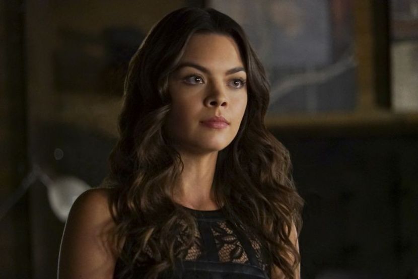Scarlett Byrne-Nora Hildegard - The vampire diaries