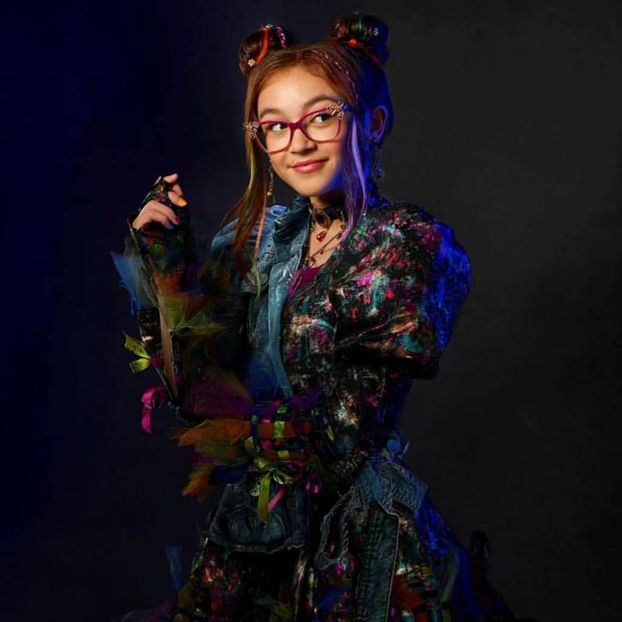 Anna Cathcart-Dizzy - Descendants