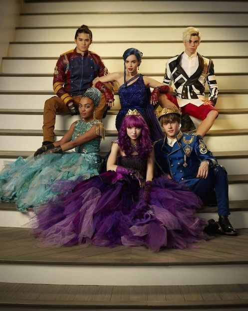 Jay,Uma,Mal,Evie,Ben,Carlos - Descendants
