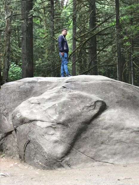 Lynn Canion 09.08.2019 - CANADA august 2019