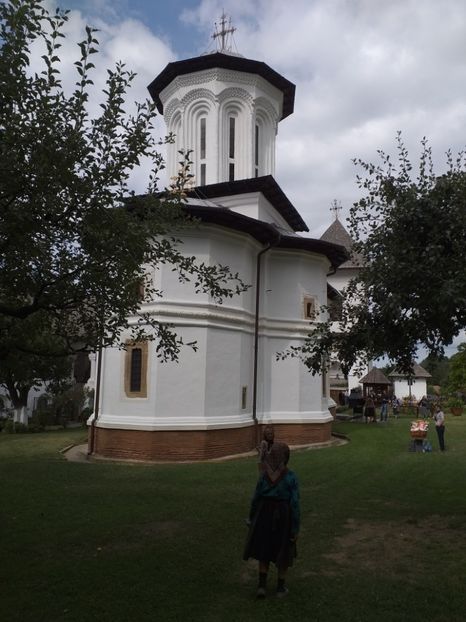  - Mânăstirea Surupatele