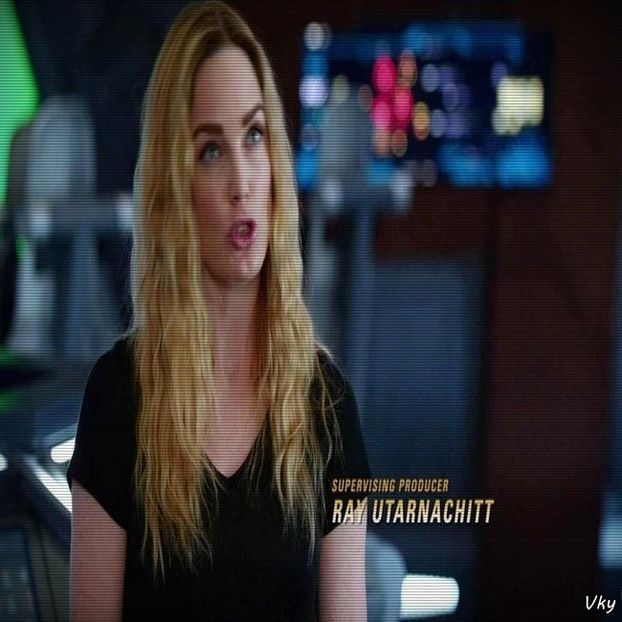▬ ❝Esti ciudata, mai ciudata decat eu cand incep sa vad lucruri.❞=))))) - SO3xE06 And that feels so rough