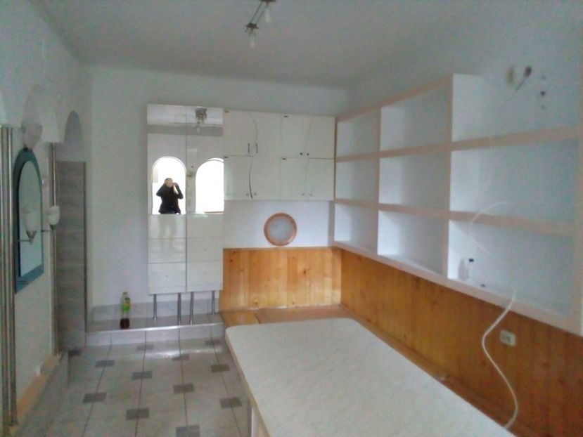 received_1784887701611184 - Garsoniera 27