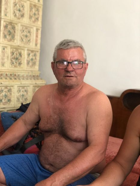 De vorba cu Codrin. Ultimul porumbar rămas din generația veche - Pasari vechi din crescatoria lui Nirca