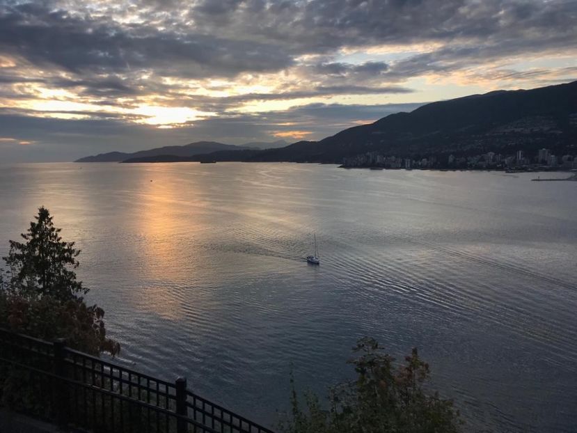 20 aug Stanley Park APUS DE SOARE - CANADA august 2019