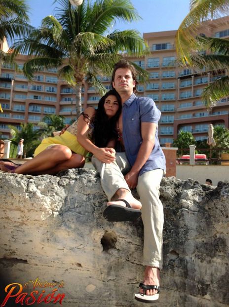 Paloma y Gael - Abismo de pasion