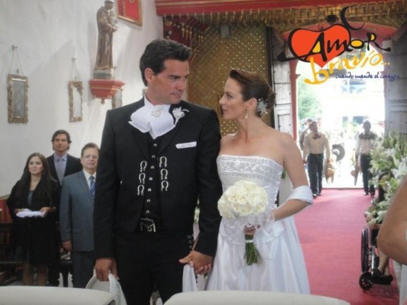 Camila y Daniel - Amor bravio