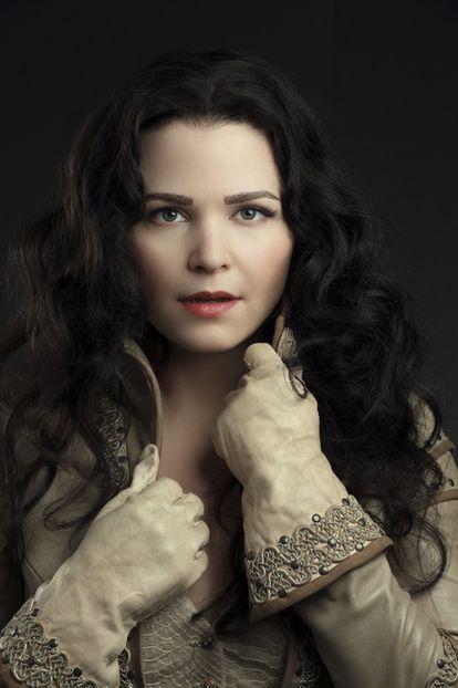 Ginnifer Goodwin-Snow White - Once upon a time
