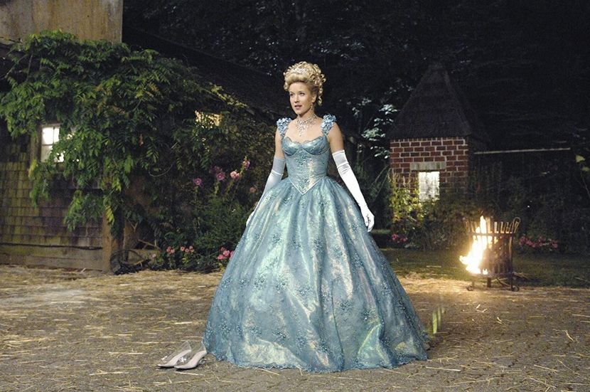Jessy Schram-Cinderella Ashley Boyd - Once upon a time