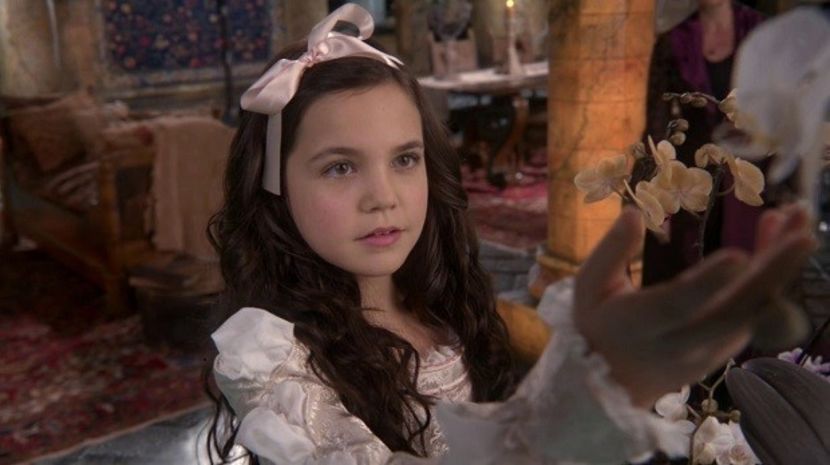 Bailee Madison-Young Snow White - Once upon a time
