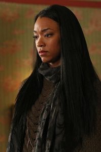 Sonequa Martin-Green-Tamara - Once upon a time