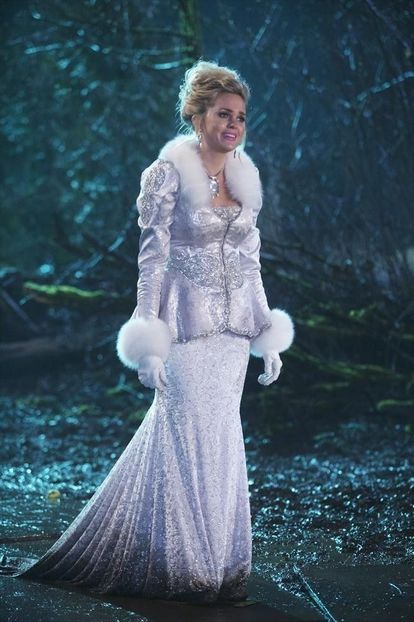 Sunny Mabrey-Glinda - Once upon a time