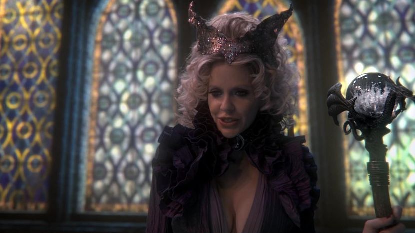 Kristen Bauer van Straten-Maleficient - Once upon a time