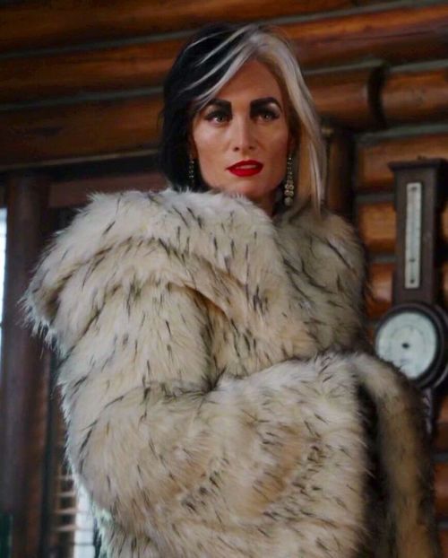 Victoria Smurfit-Cruella de Vil - Once upon a time