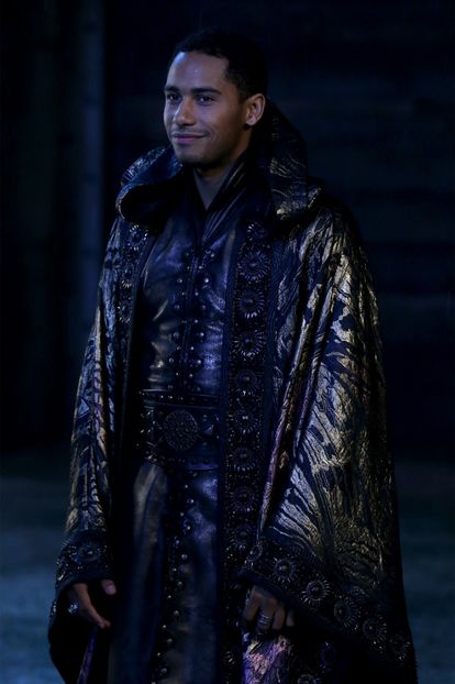 Elliot Knight-Merlin - Once upon a time