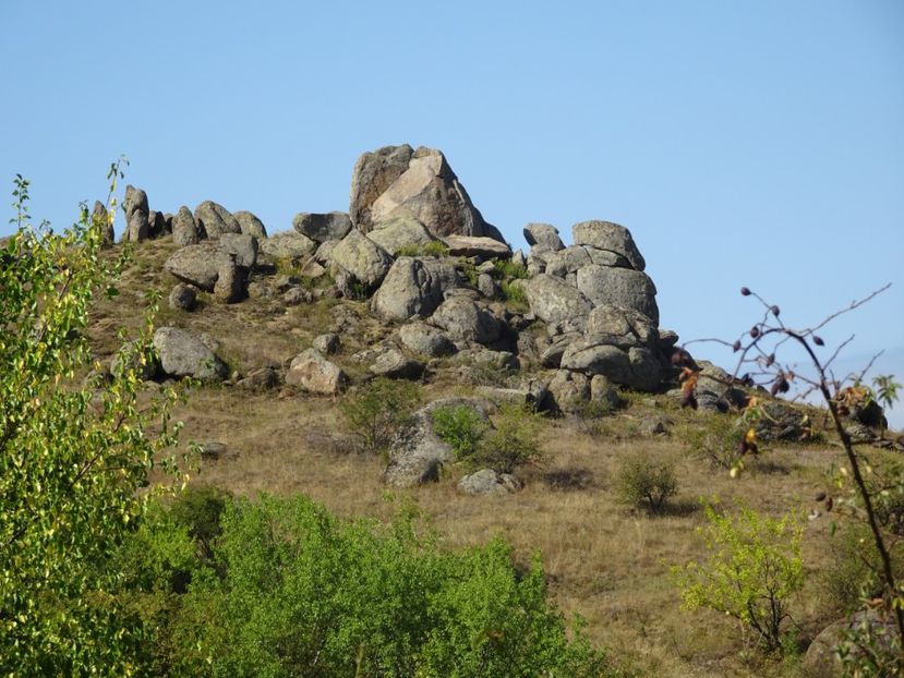  - Muntii Macin - Culmea Pricopanului