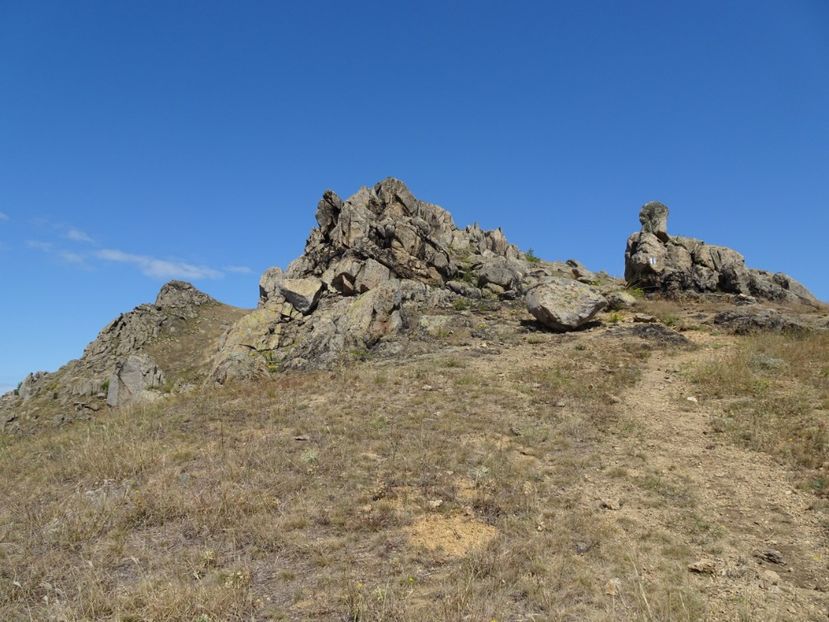  - Muntii Macin - Culmea Pricopanului