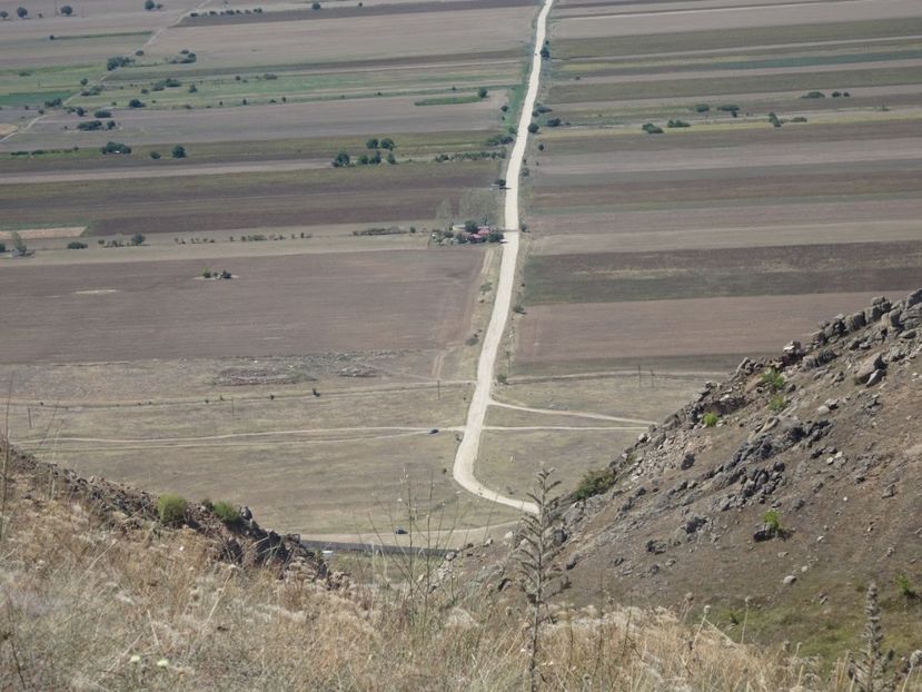  - Muntii Macin - Culmea Pricopanului