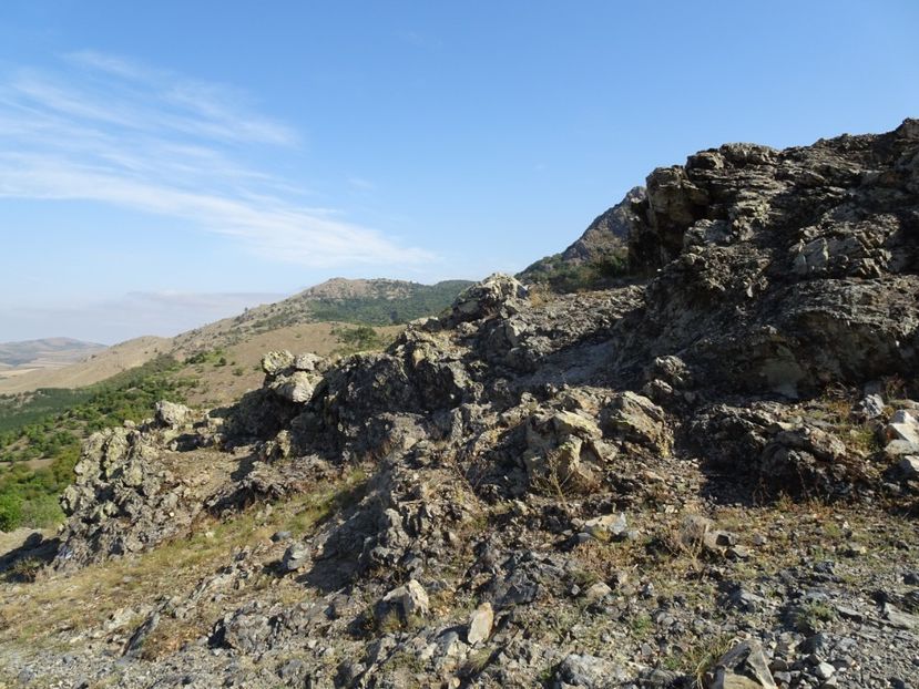  - Muntii Macin - Varful Tutuiatu