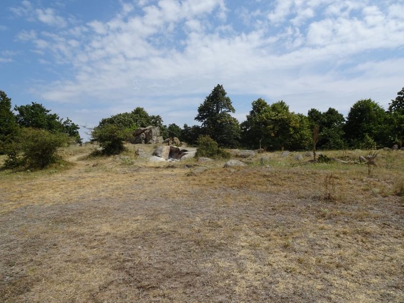  - Muntii Macin - Varful Tutuiatu