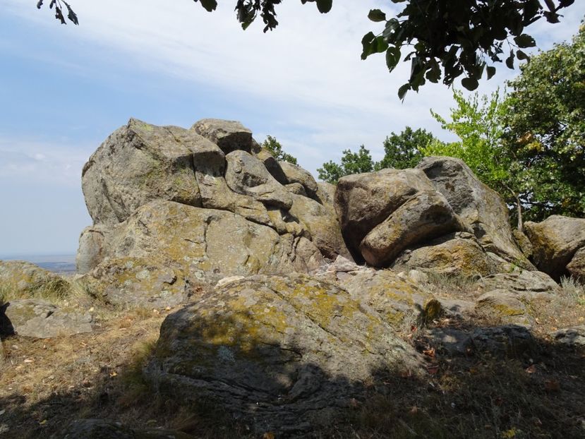  - Muntii Macin - Varful Tutuiatu