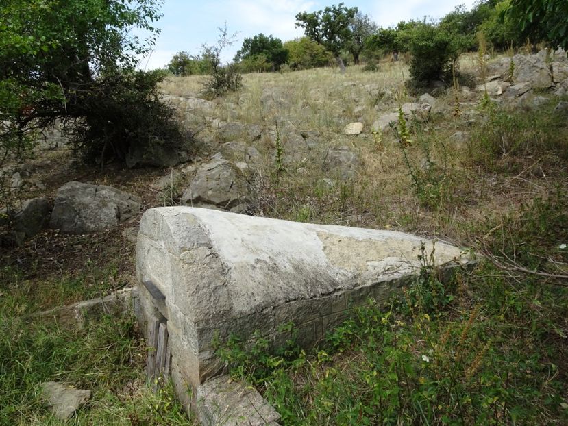  - Muntii Macin - Varful Tutuiatu