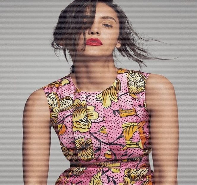 — Il priveste confuza in tot acest timp si isi freaca fruntea cu dosul palmei, incepand sa rada apoi - ep17 xOne chance nd I fcked it up