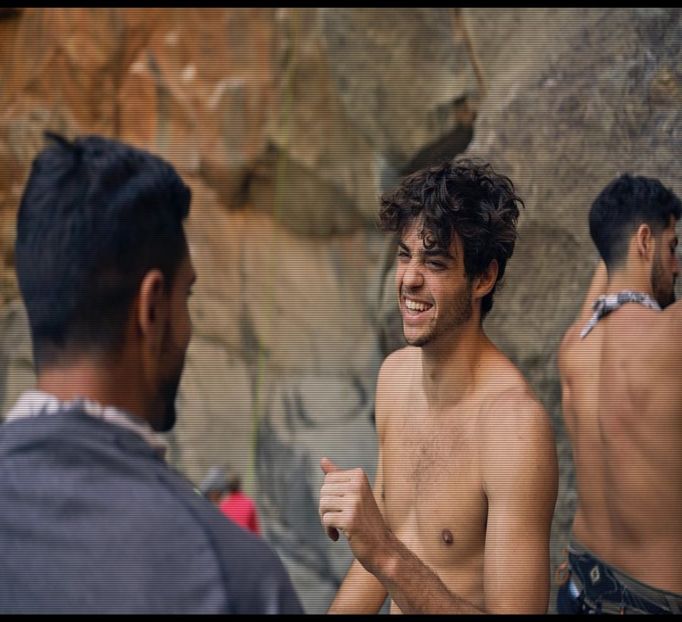 ༄nɇᶥfɇłɨƀȺŧȺ♡ ─ ❞Perfect.❞ Comandă două cutii de pizza Diavola și vreo patru beri ca să - ep17 xOne chance nd I fcked it up