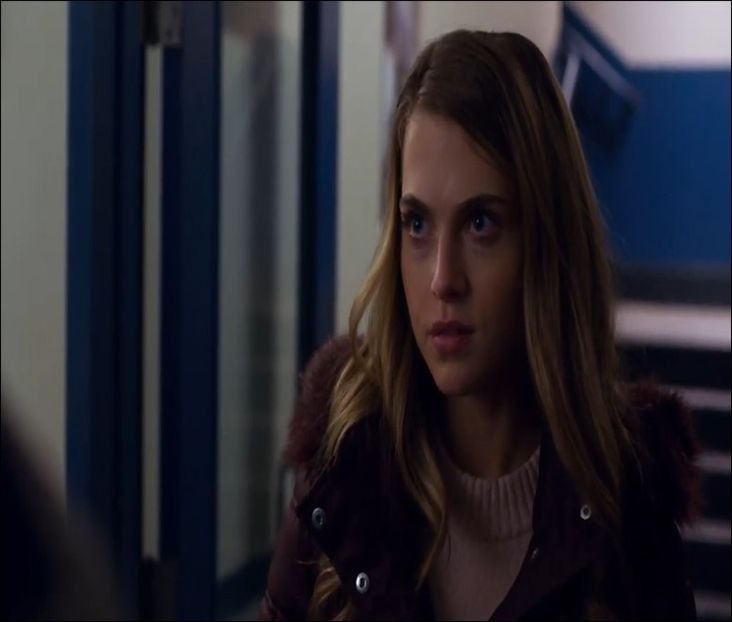 ⤑ʀคყօʄ ˢᵘᶰˢʰᶤᶰᵉ☀️┊era posibil..cred ca sa cam indragostit de halatul meu# rade oarecum( - ep17 xOne chance nd I fcked it up