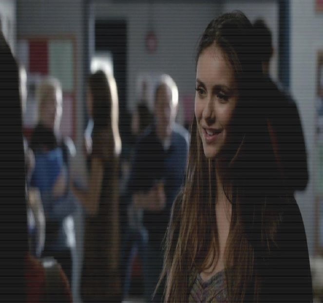 — "Hehe, eu ti-am zis ca suntem suflete pereche." Rade si desface cutia de pizza si - ep17 xOne chance nd I fcked it up