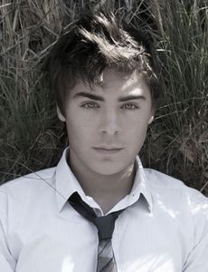 Zac Efron - Zac Efron